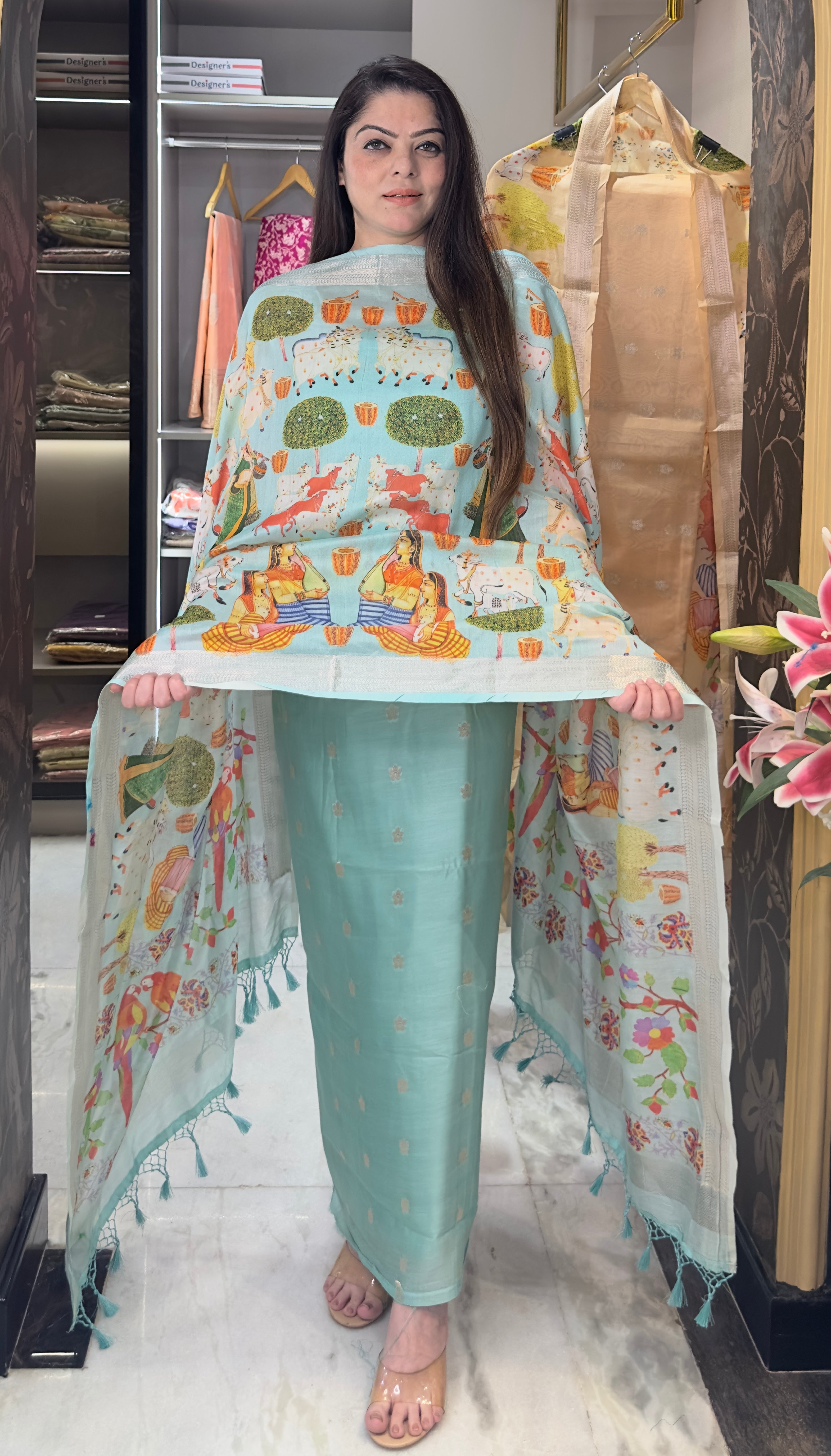 Pichwai print suit set
