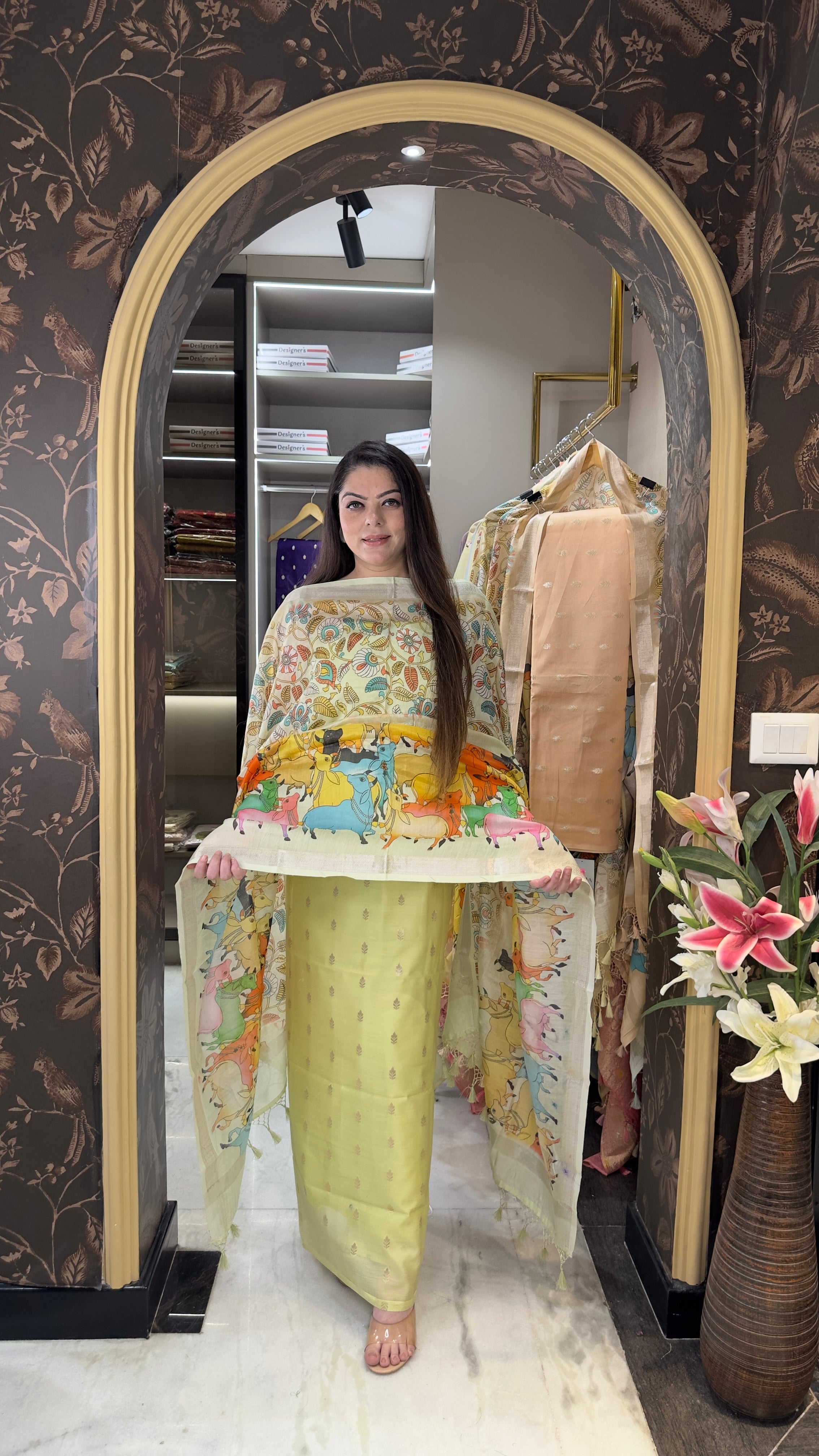 Pichwai print suit set